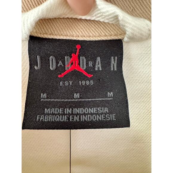 Air Jordan NWT Women's Creme Ivory Utility Bomber Jacket Size Medium Fits S, L - Picture 15 of 16